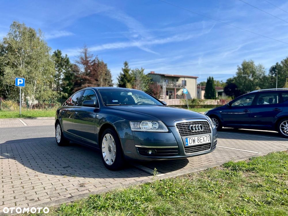 Audi A6 Limousine 2.4 - 4
