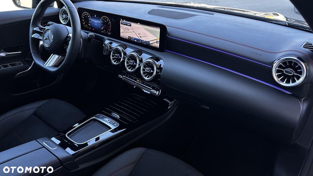 Mercedes-Benz CLA - 22