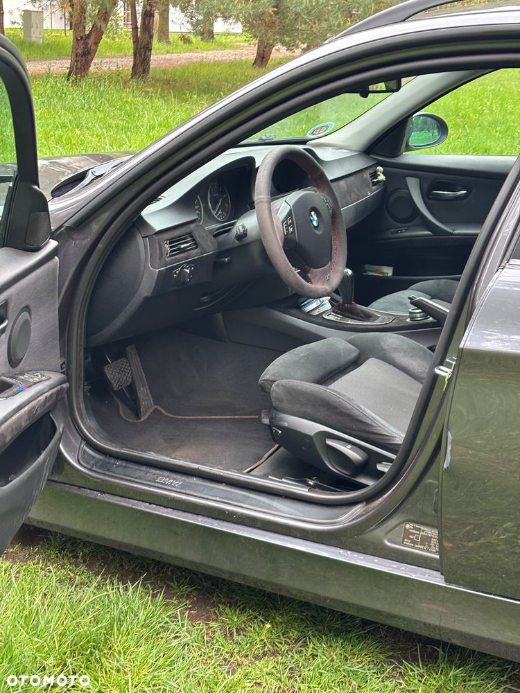 BMW Seria 3 320i - 7