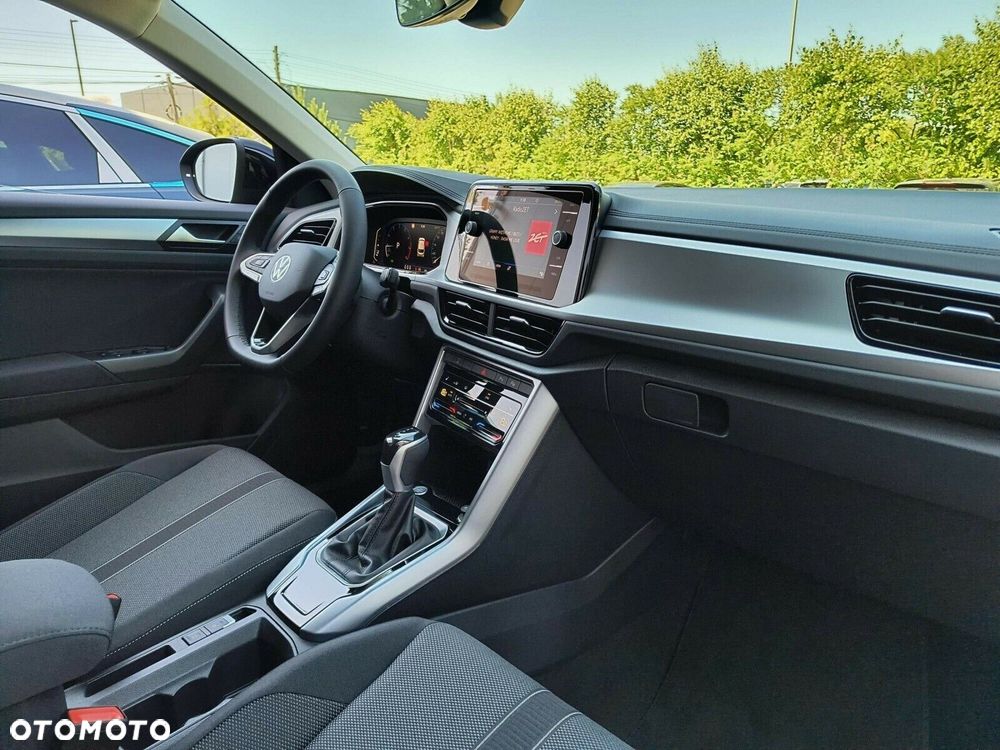 Volkswagen T-Roc - 10