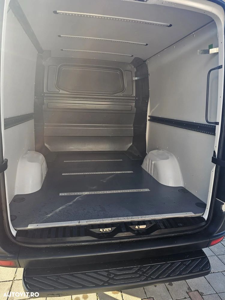 Volkswagen Crafter TDI  Mixt 6 Locuri + Marfă 160C.P. Climă - 9