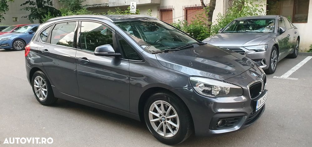 BMW Seria 2 216d Sport Line - 8