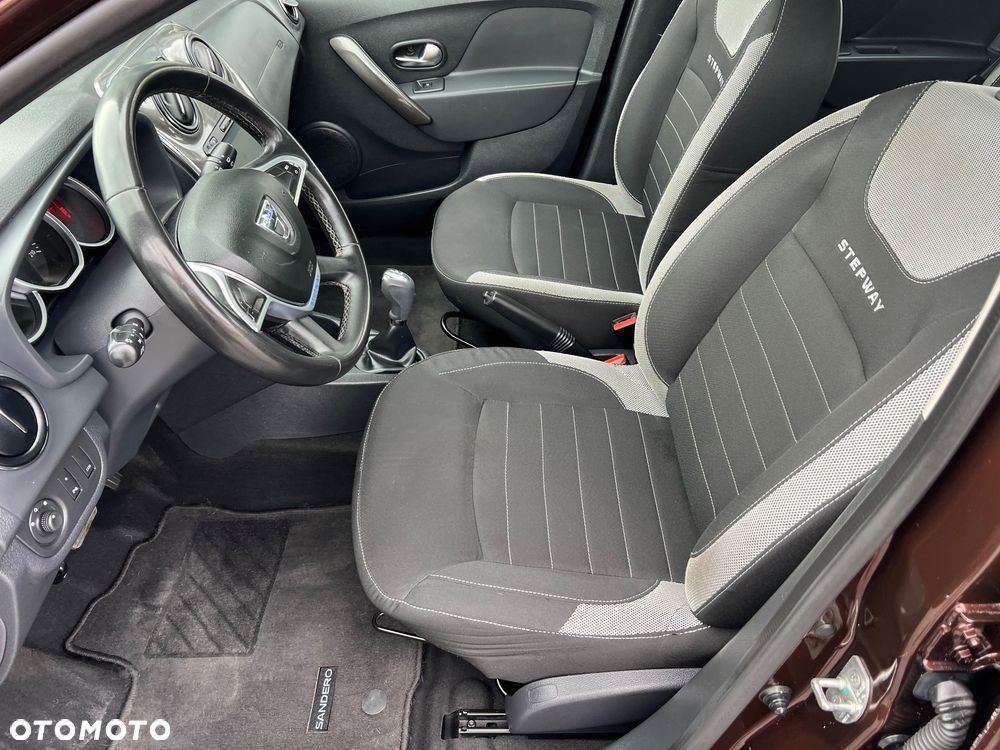 Dacia Sandero 0.9 TCe Laureate S&S Easy-R - 15