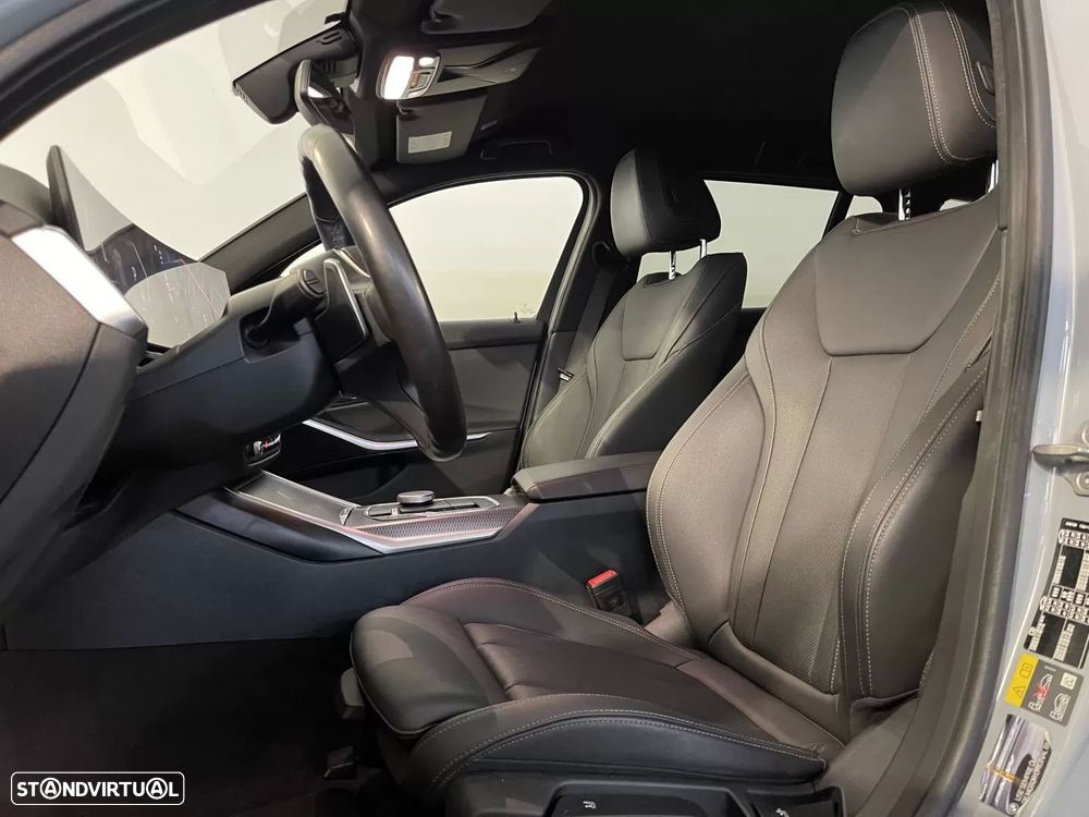 BMW 320 e Pack Desportivo M Auto - 12