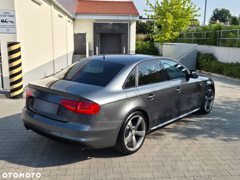 Audi A4 Limousine 2.0 TFSI quattro S tronic S line Sportpaket - 3