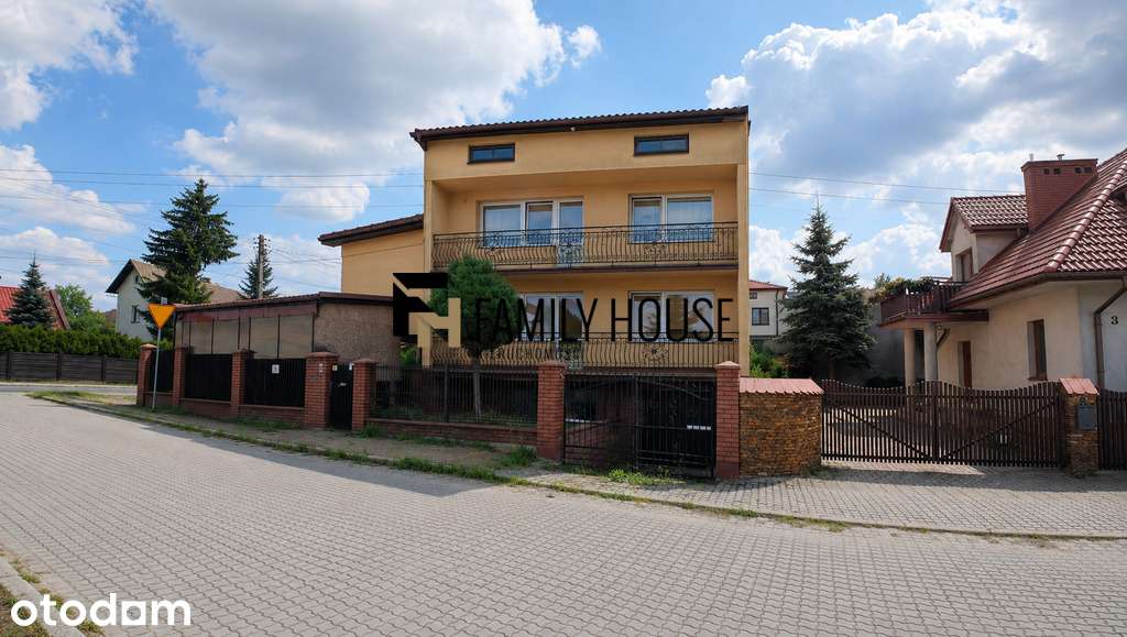 Dom 250 m² z budynkiem gospodarczym, Starachowice