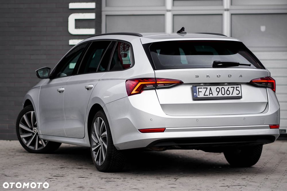 Skoda Octavia 2.0 TDI DSG First Edition - 4