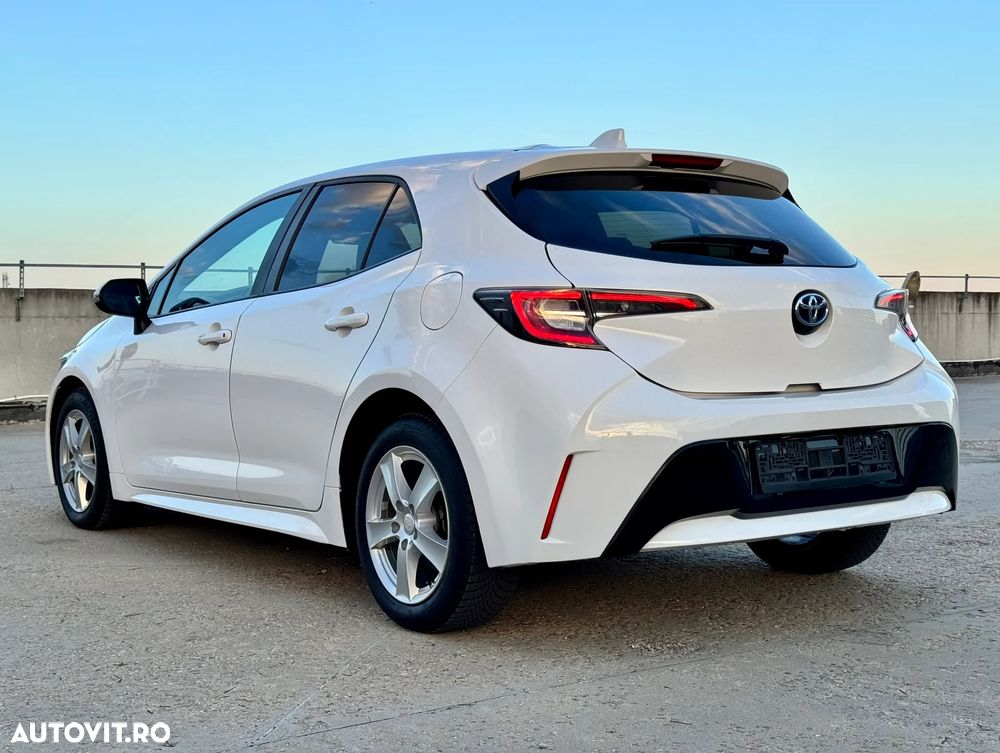 Toyota Corolla 1.8 HSD Business - 5