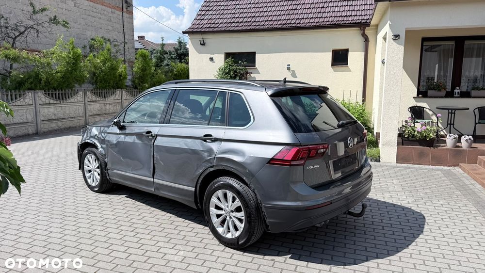 Volkswagen Tiguan 2.0 TDI SCR (BlueMotion Technology) DSG Comfortline - 4