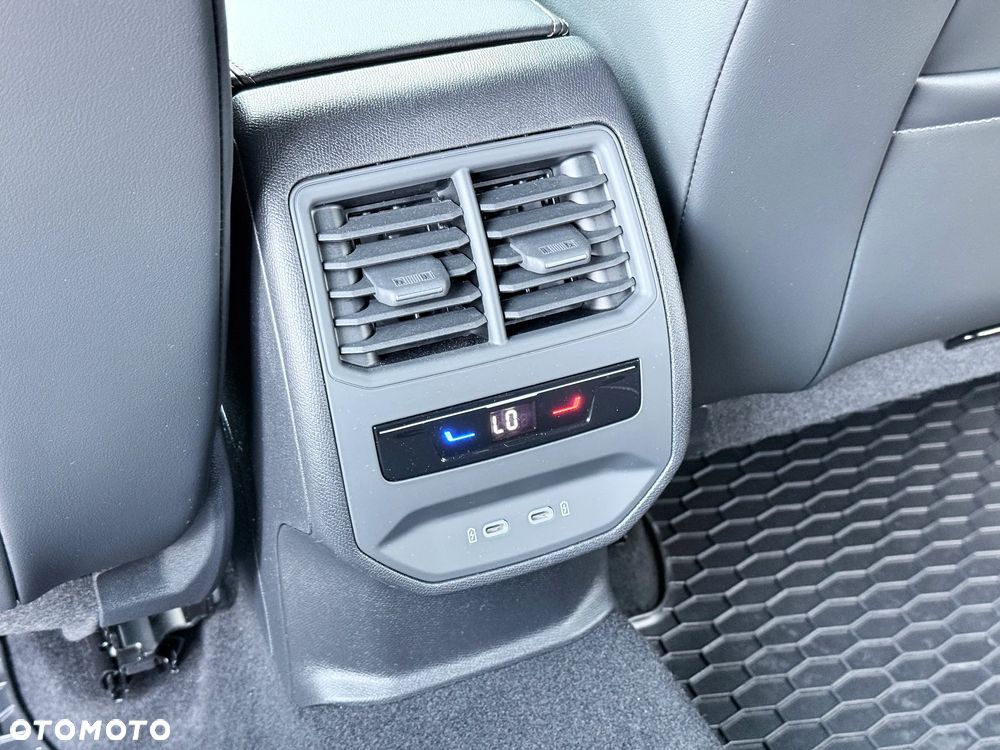 Cupra Formentor 1.5 TSI DSG - 32