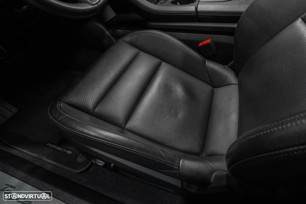 Porsche Taycan 4S Bateria Performance Plus - 26