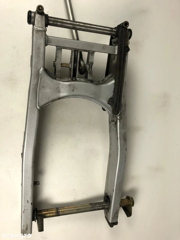 Ducati Monster 400 620 750 800 Wahacz Tył - 5