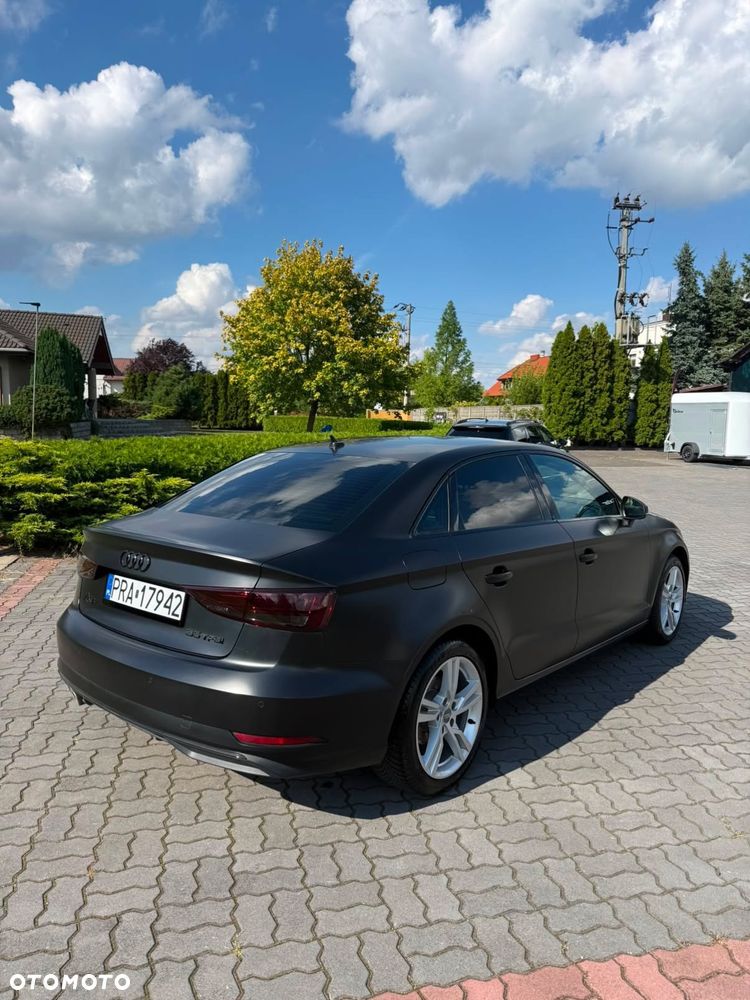Audi A3 Limousine 35 TFSI S tronic - 4