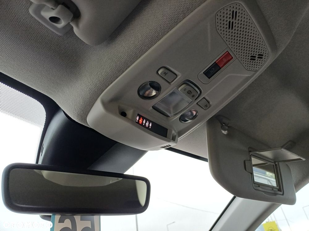 Citroën C4 1.2 PureTech Max S&S EAT8 - 29