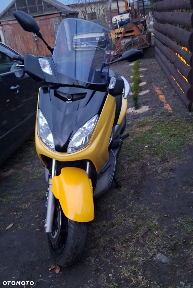 Yamaha X-max - 1