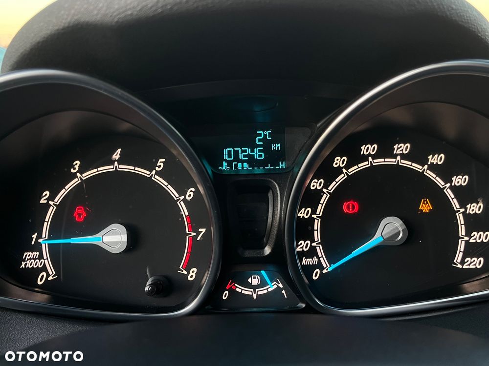 Ford Fiesta 1.0 EcoBoost Start-Stop Champions Edition - 12