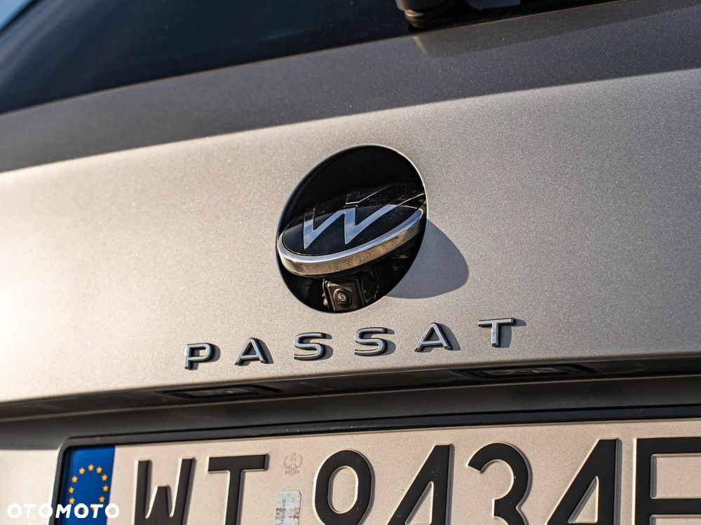 Volkswagen Passat 2.0 TDI EVO Elegance - 10