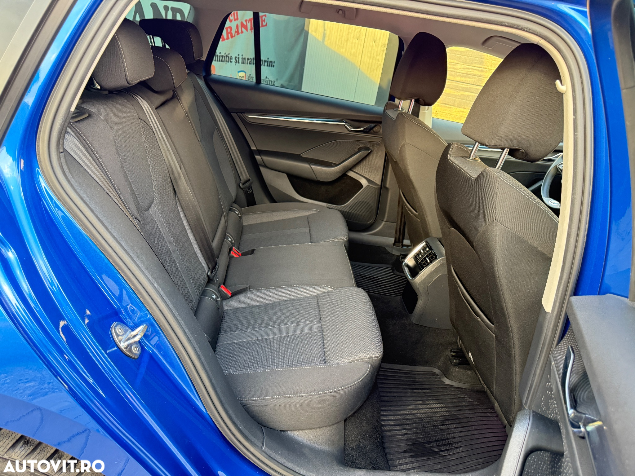 Skoda Octavia 2.0 TDI DSG Style - 7
