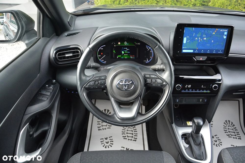 Toyota Yaris Cross - 18