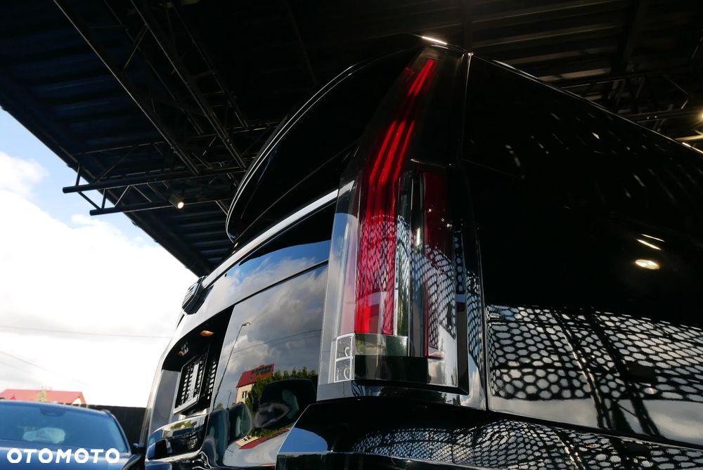 Cadillac Escalade 6.2 V8 ESV Platinum - 37