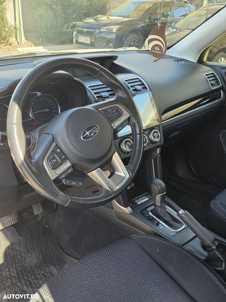 Subaru Forester 2.0i CVT Exclusive ES - 4