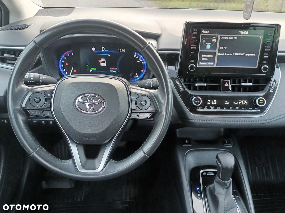 Toyota Corolla 1.8 Hybrid Comfort - 29
