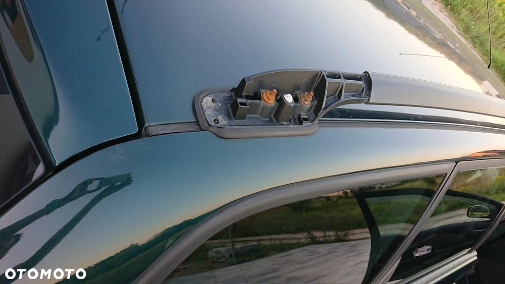 Toyota Avensis 2.0 D-4D Sol - 9