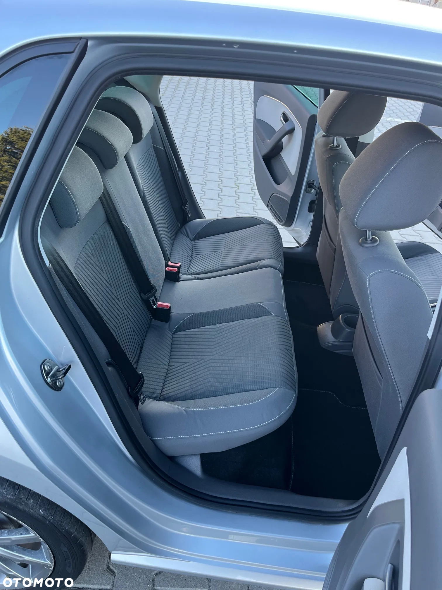 Volkswagen Polo - 12