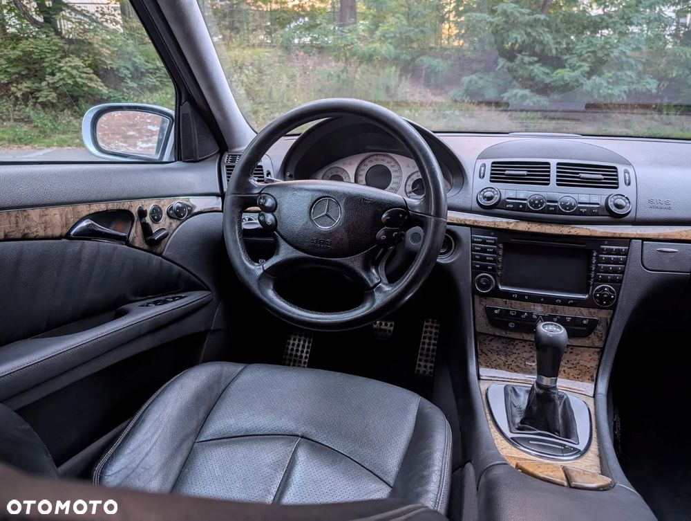 Mercedes-Benz Klasa E 200 T Kompressor Avantgarde Sport Edition - 8