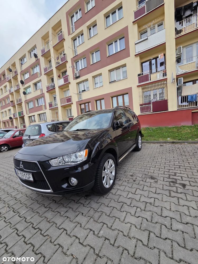Mitsubishi Outlander 2.2 DID Intense EU5 - 11