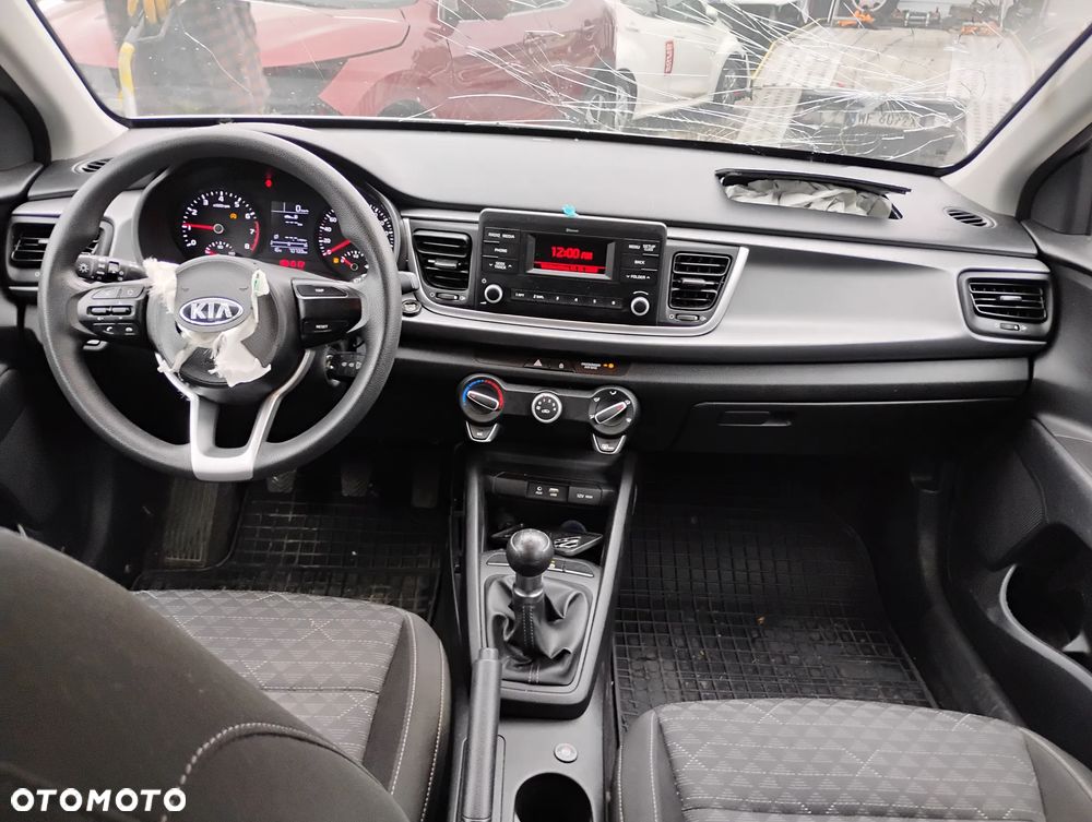 Kia Rio - 6