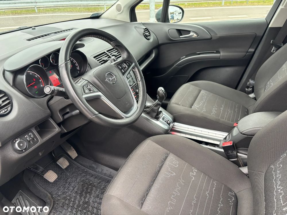 Opel Meriva - 17