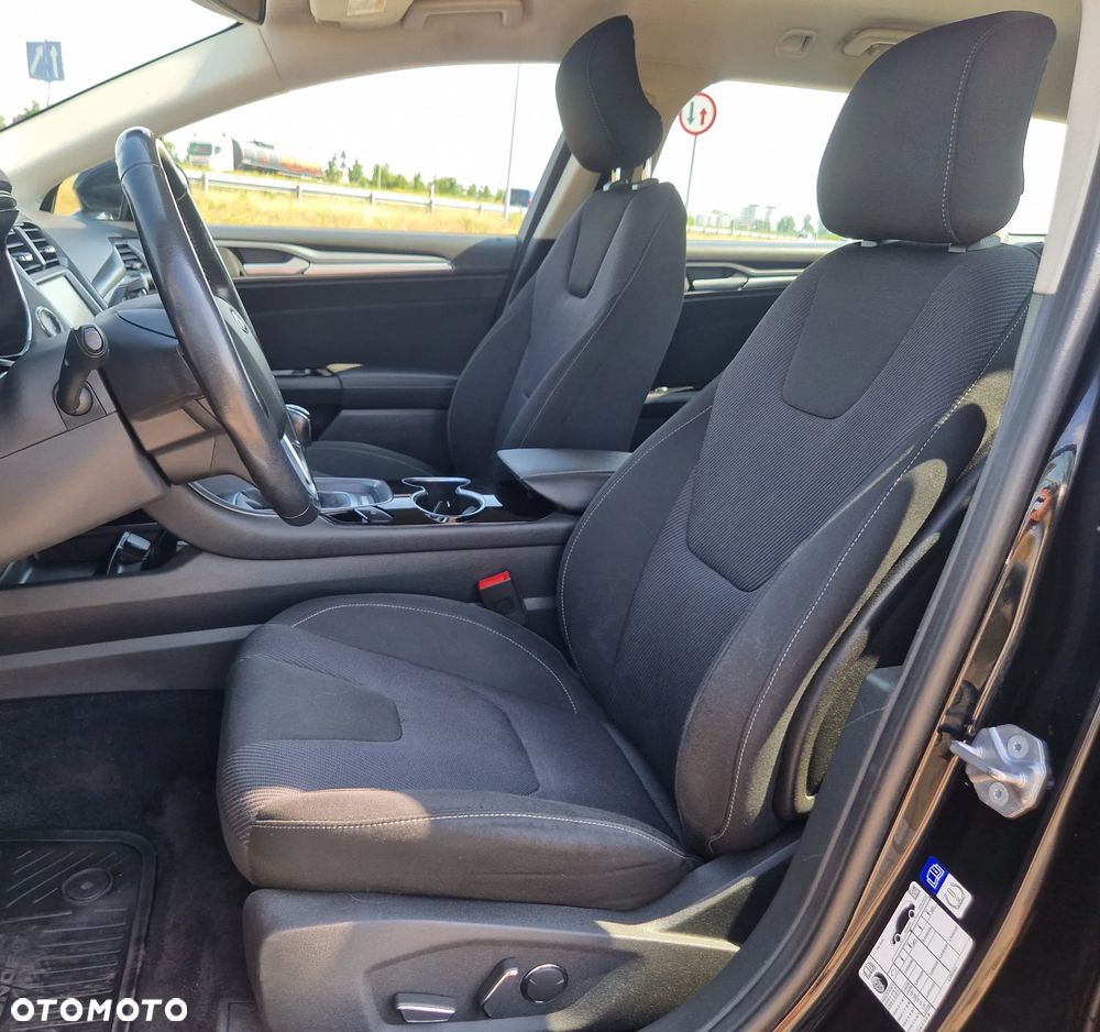 Ford Mondeo - 23