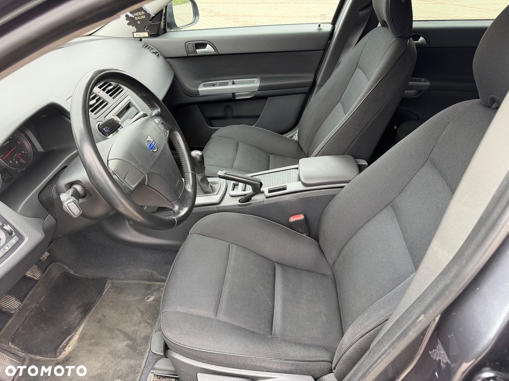 Volvo V50 - 11