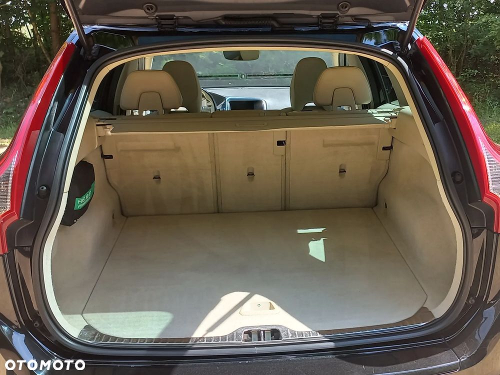 Volvo XC 60 D3 Drive-E Momentum - 18