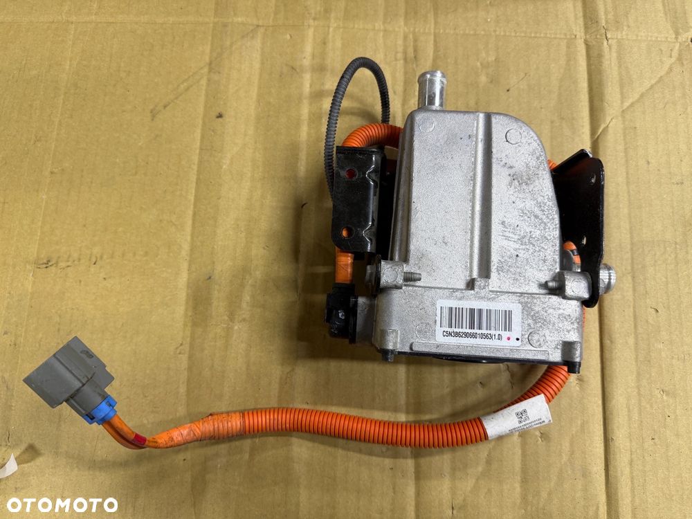 Podgrzewacz baterii Tesla Model S P85D Nr. 1038901-00-G. - 1