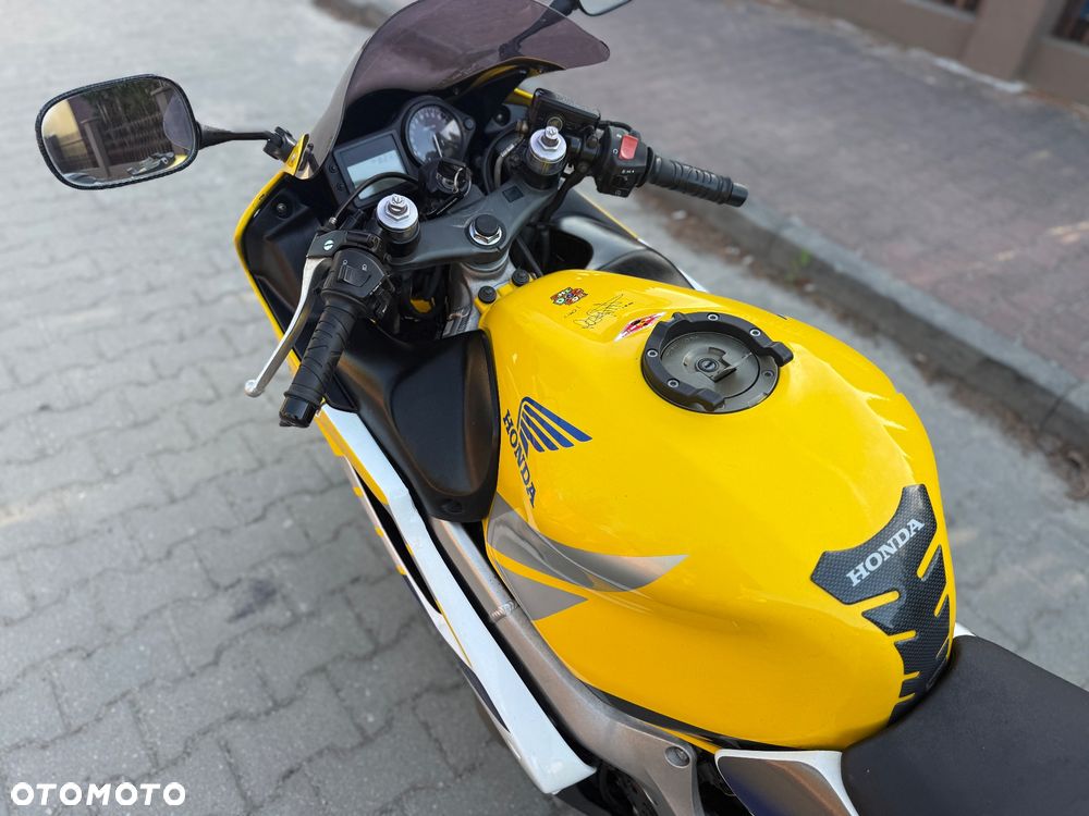 Honda CBR - 29