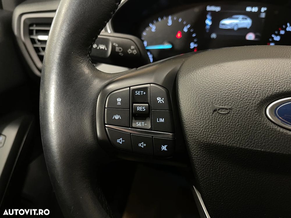 Ford Focus 1.5 EcoBlue Titanium - 21