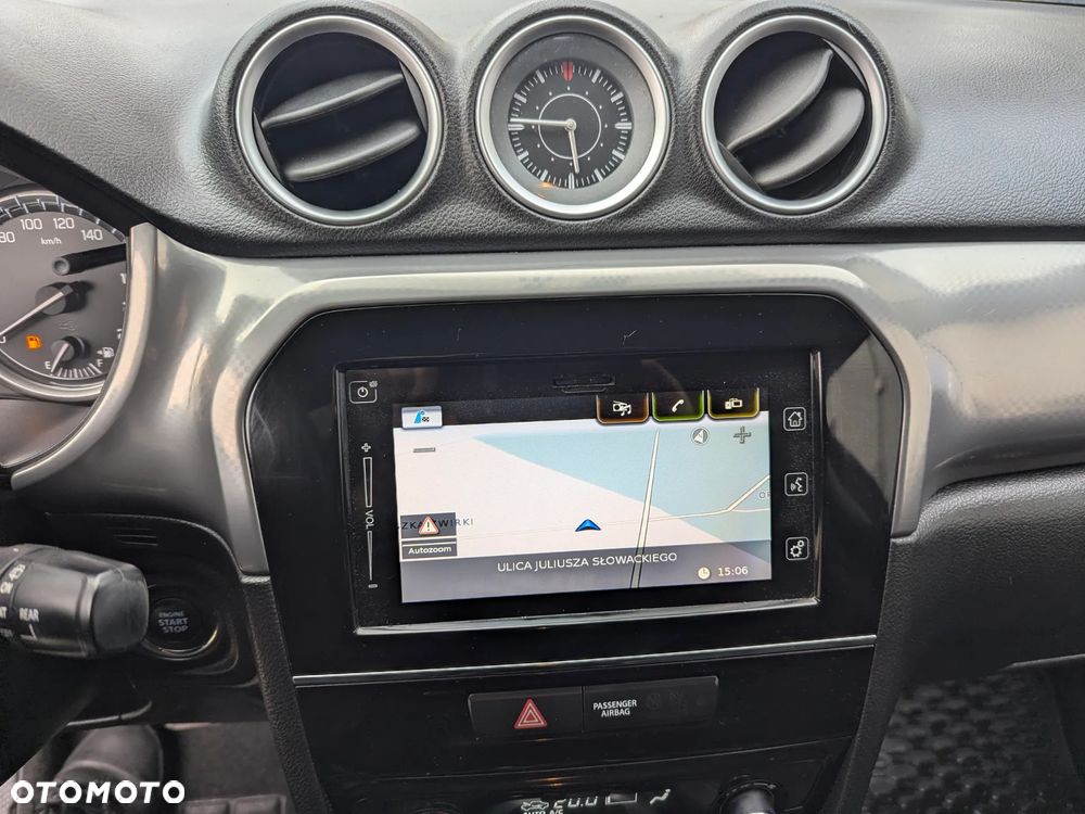 Suzuki Vitara 1.6 Premium 2WD - 25