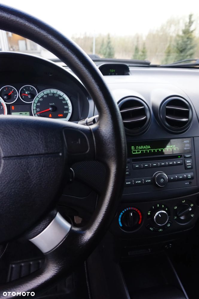 Chevrolet Aveo - 28