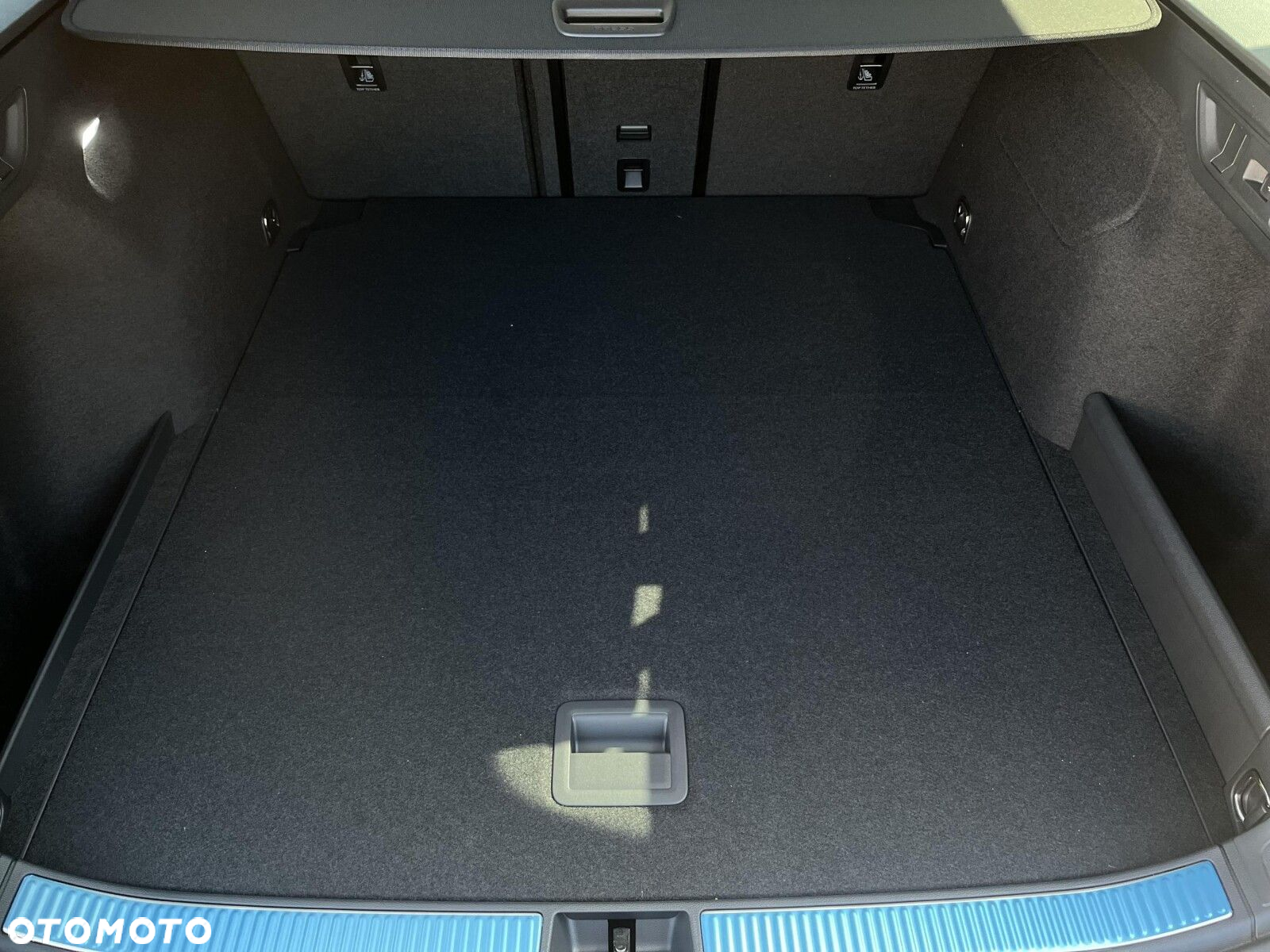 Volkswagen Passat 2.0 TDI SCR Elegance DSG - 11
