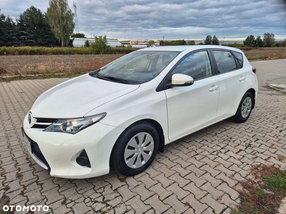Toyota Auris 1.4 D-4D Active - 14
