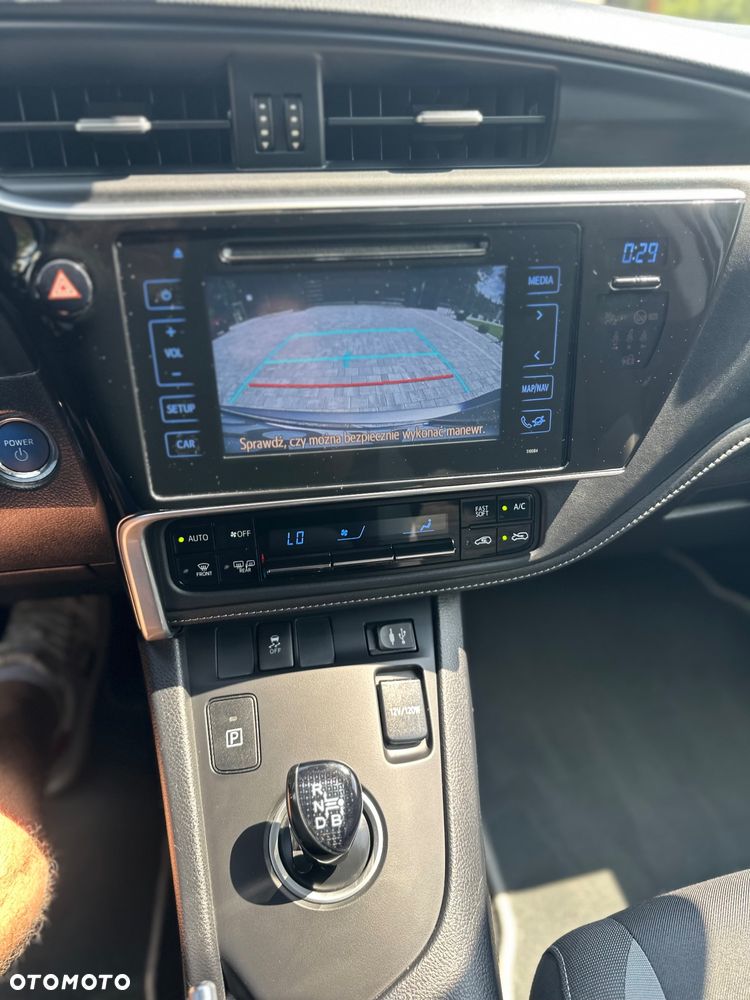 Toyota Auris - 15
