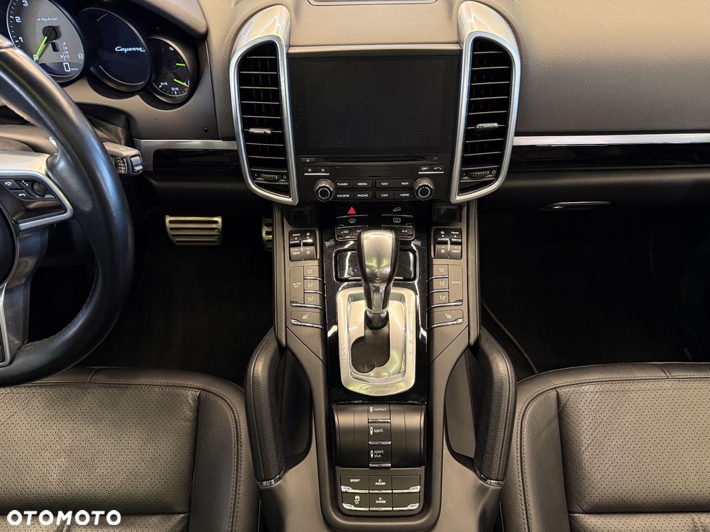 Porsche Cayenne S E-Hybrid - 27