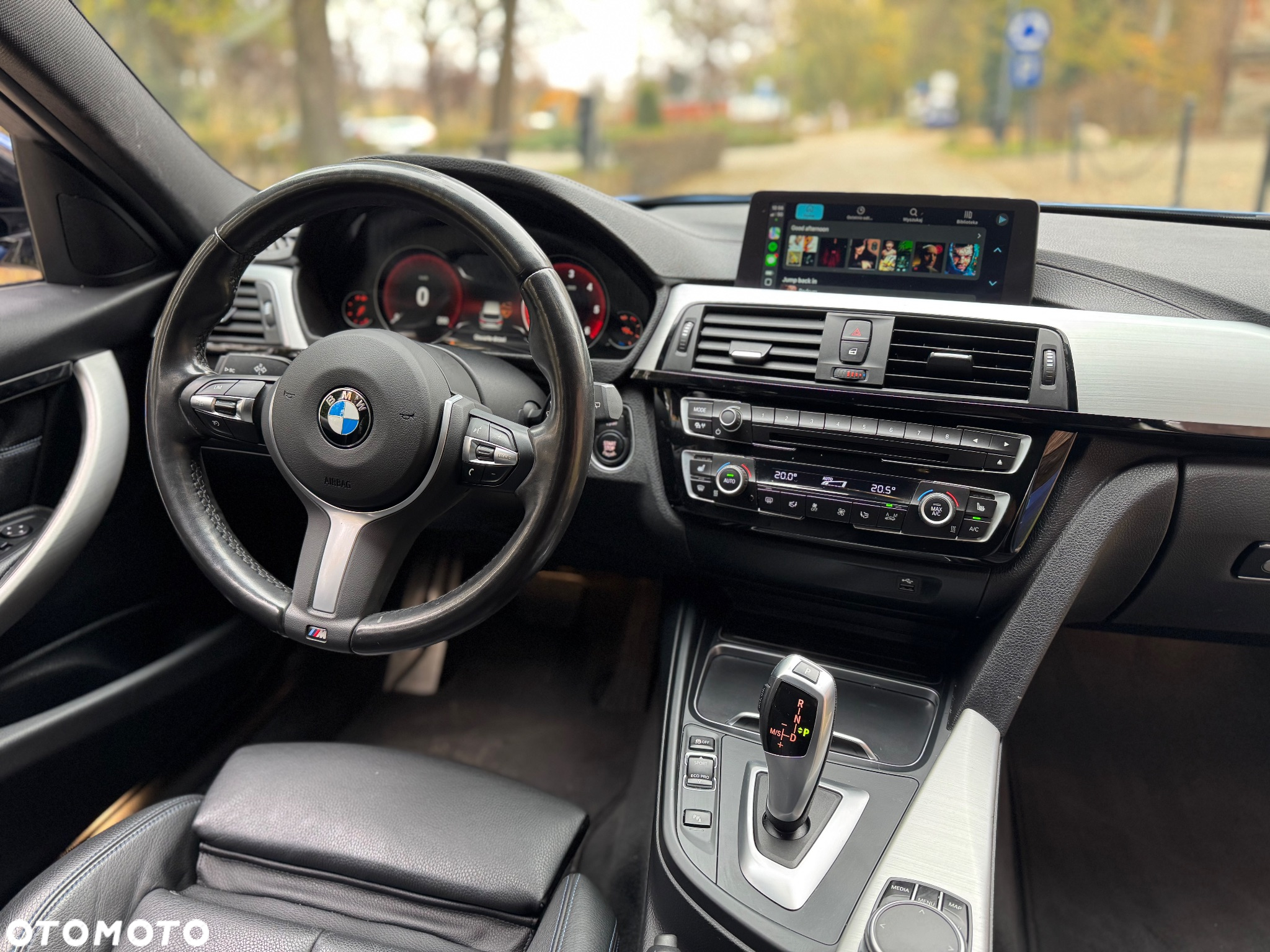 BMW Seria 3 320d xDrive - 33