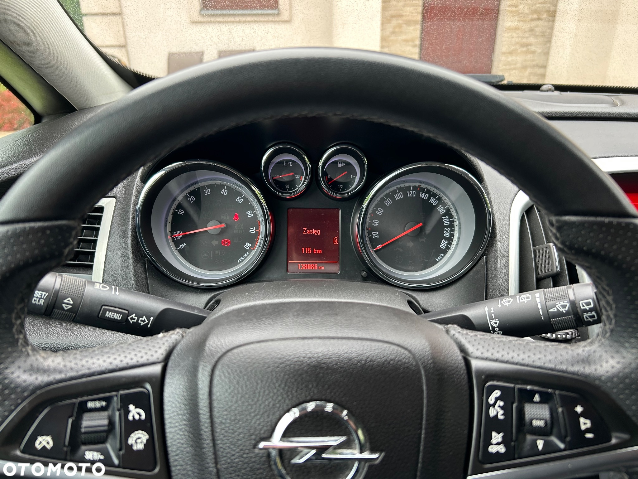 Opel Astra GTC 1.4 Turbo - 12