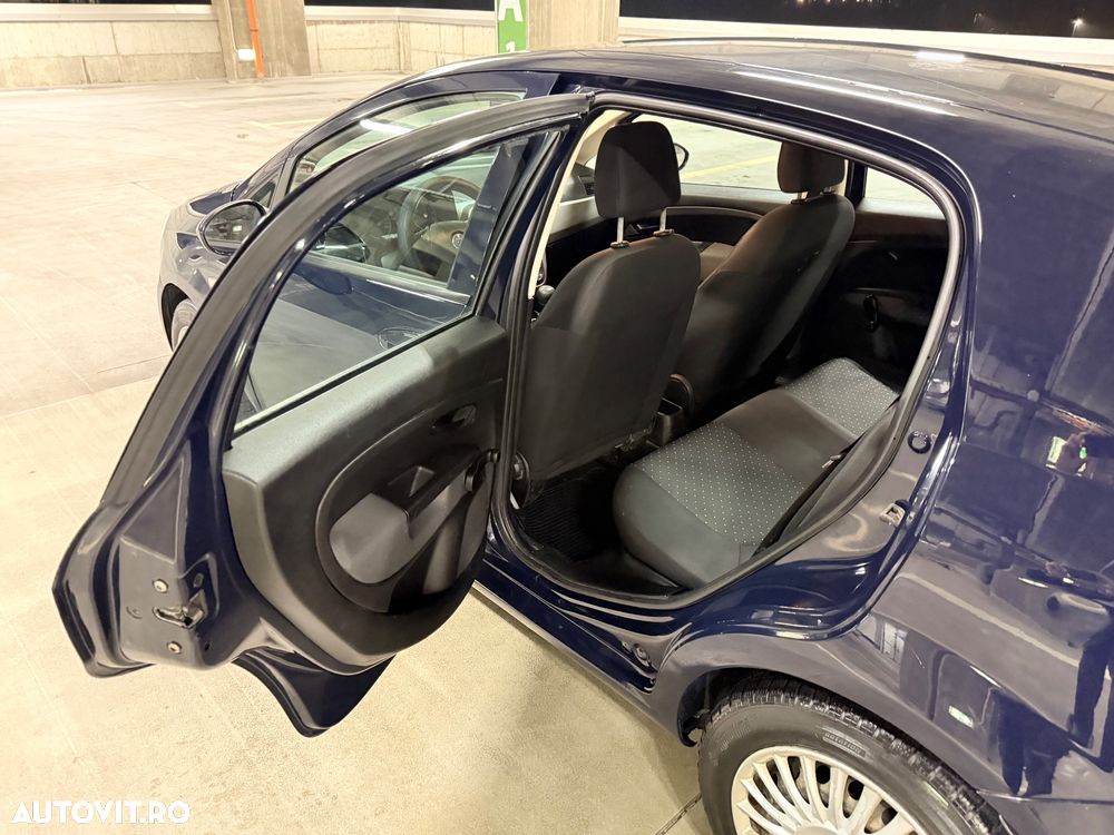 Fiat Grande Punto - 10