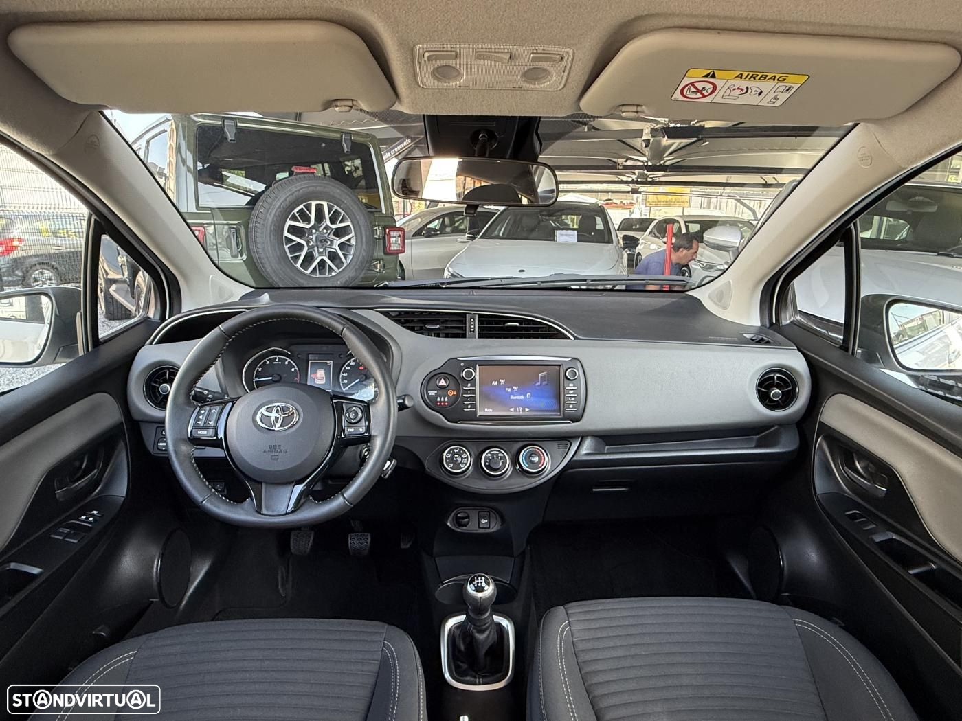 Toyota Yaris 1.0 VVT-i Comfort Plus - 25