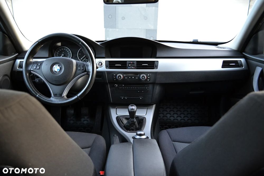 BMW Seria 3 320d DPF - 11
