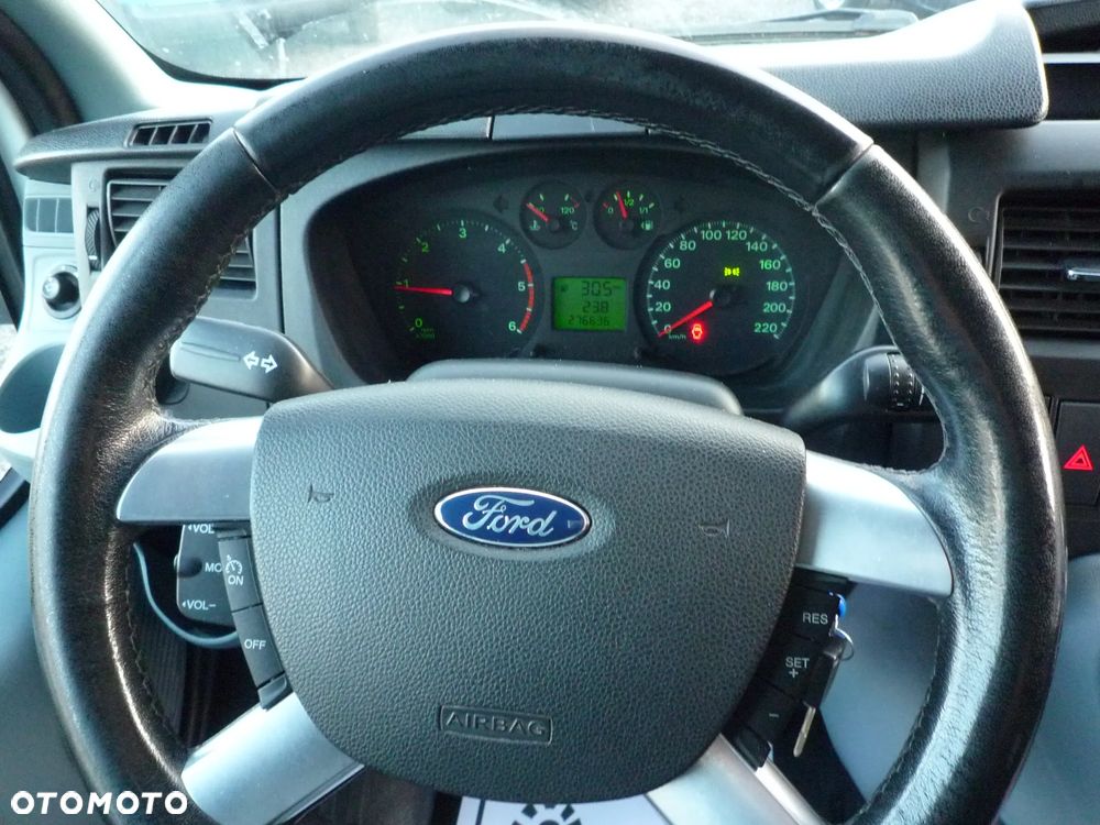 Ford Transit - 15